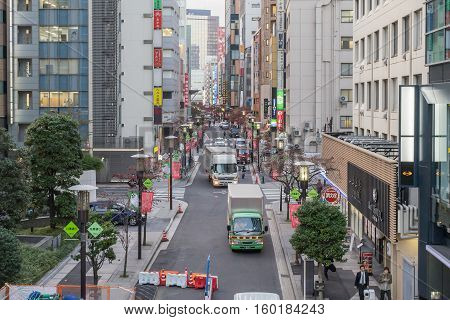 Ginza Tokyo Japan - NOV 21, 2016 : Traffic at Showa Dori road is the main road that runs through the middle of Showa in Tokyo, Japan
