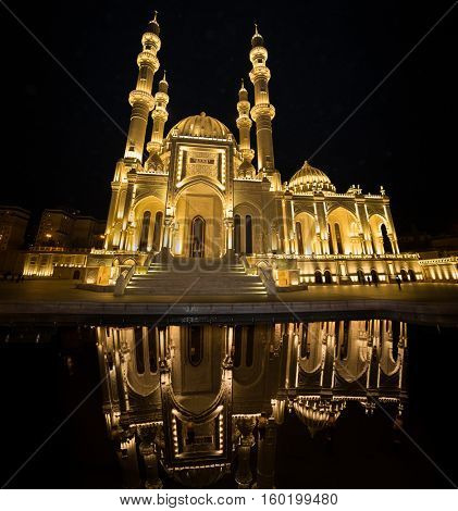 The new Heydar Mosque in Baku city, Azerbeijan.