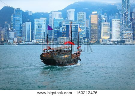 Hong Kong Victoria's harbour evening cruise on authentic junk boat with red sails