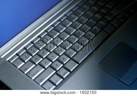 ノート パソコンのキーボード
