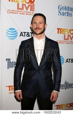 LOS ANGELES - DEC 4:  Jonathan Tucker at the TrevorLIVE Los Angeles 2016 at Beverly Hilton Hotel on December 4, 2016 in Beverly Hills, CA