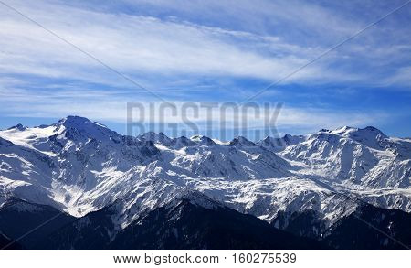 Sunlight Snow Mountain In Wind Winter Evening