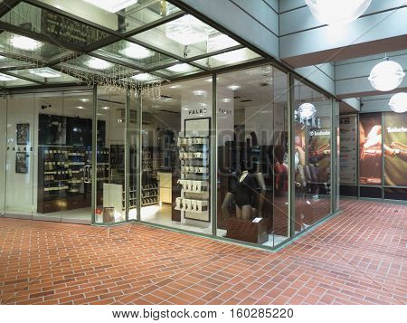 Falke Brand Store