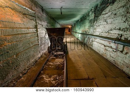 Training mine shaft tunnel waith rails light