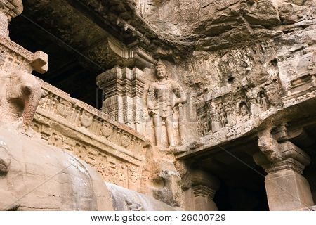 Détail des peintures rupestres Ellora sculpté temple bouddhiste, Aurangabad, Maharashtra, Inde