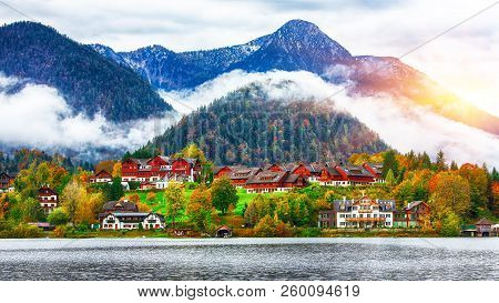 Idyllic Autumn Scene In Grundlsee Lake. Location: Resort Grundlsee, Liezen District Of Styria, Austr
