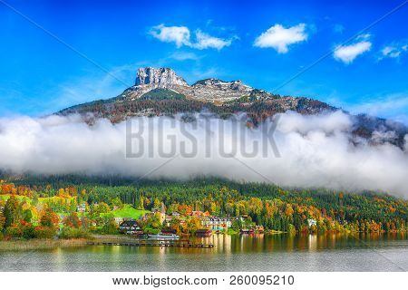 Picturesque Autumn Scene Of Altausseer See Lake. Sunny Morning View Of Altaussee Village. Location: 