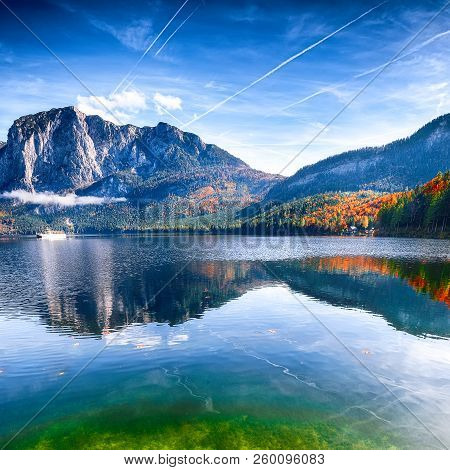 Sunny Morning On The Lake Altausseer See. Sunny Autumn Scene In The Morning. Location: Resort Altaus