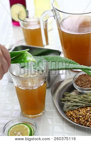 emoliente, traditional peruvian healthy drink