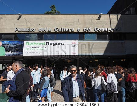 Palazzo Della Cultura E Dei Congressi In Bologna