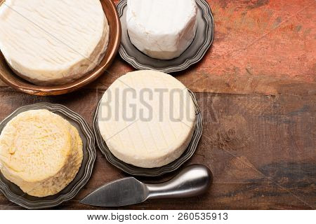 French Aoc Soft Cow Cheeses, Crumbly Langres With Washed Rind Structure, Sharp Pie Angloys, Camember