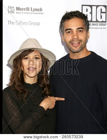 LOS ANGELES - SEP 26:  Rosie Perez, Ramon Rodriguez at the Catalina Film Festival - Opening Night at the Art Theater on September 26, 2018 in Long Beach, CA
