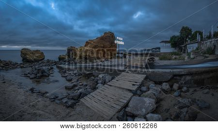 Odessa, Ukraine - 09.09.2018. Otrada Beach In Odessa, Ukraine, In A Gloomy Summer Morning. Dark Clou