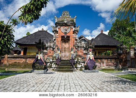 chrámy v ubud Bali