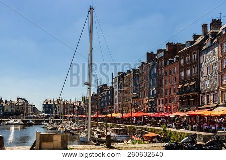 Honfleur, France - 2018.
Scenic View Of The Honfleur Harbour In Normandy, France.
Color Houses And T