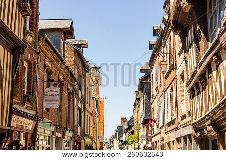 Honfleur, France - 2018.
Scenic View Of The Honfleur City Narrow Streets In Normandy, France.