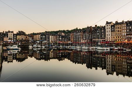 Honfleur, France - 2018.
Scenic View Of The Honfleur Harbour In Normandy, France.
Color Houses And T