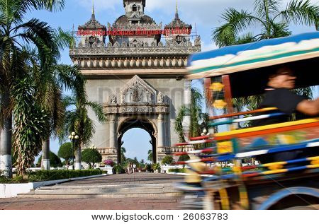 ein Foto von Arc de Tromphe in Vientiane / Laos