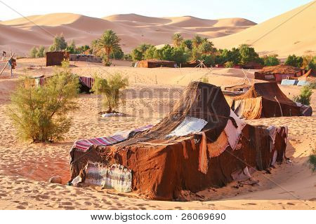 Nomad (berberská) stan v Sahara, Maroko