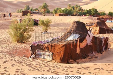 Nomad (berberská) stan v Sahara, Maroko