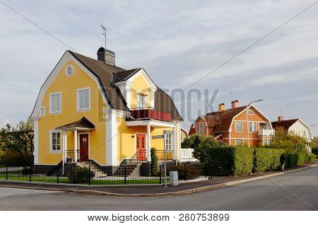 Orebro, Sweden - September 16, 2018: One-family Houses With Mansard Roofs Built During The Early 192