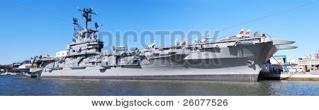 뉴욕 시티-11 월 2: USS 인 트 레 피드은 24에 섹스 급 항공모함 중 하나 동안에 건축 세계 W