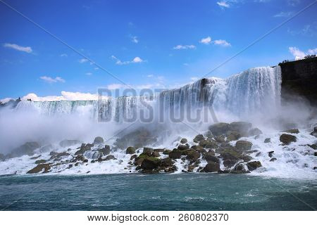 Bautiful View Of Niagara Falls, New York State, Usa
