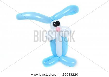 Snoet ballon påske bunny søger op isoleret på hvid