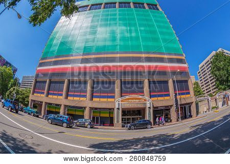 Crystal City, Arlington, Usa - September 6, 2018: An Urban Neighborhood Of South Of Downtown Washing