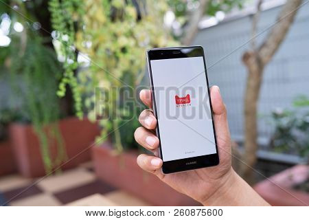 Chiang Mai, Thailand - August 05,2018: Man Holding Huawei With Tmall Apps On The Screen.tmall.com Is