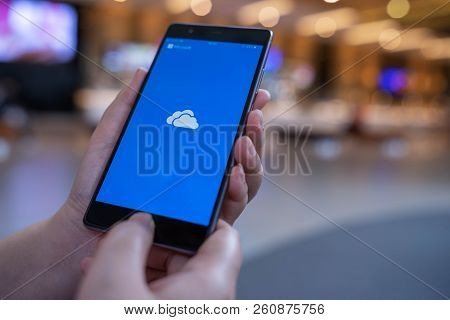 Chiang Mai, Thailand - August 03,2018: Woman Holding Huawei With Onedrive On Screen. Microsoft Onedr