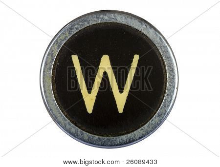 Lettera di macchina da scrivere vintage W isolata on white
