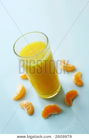 Świeżego soku pomarańczowego