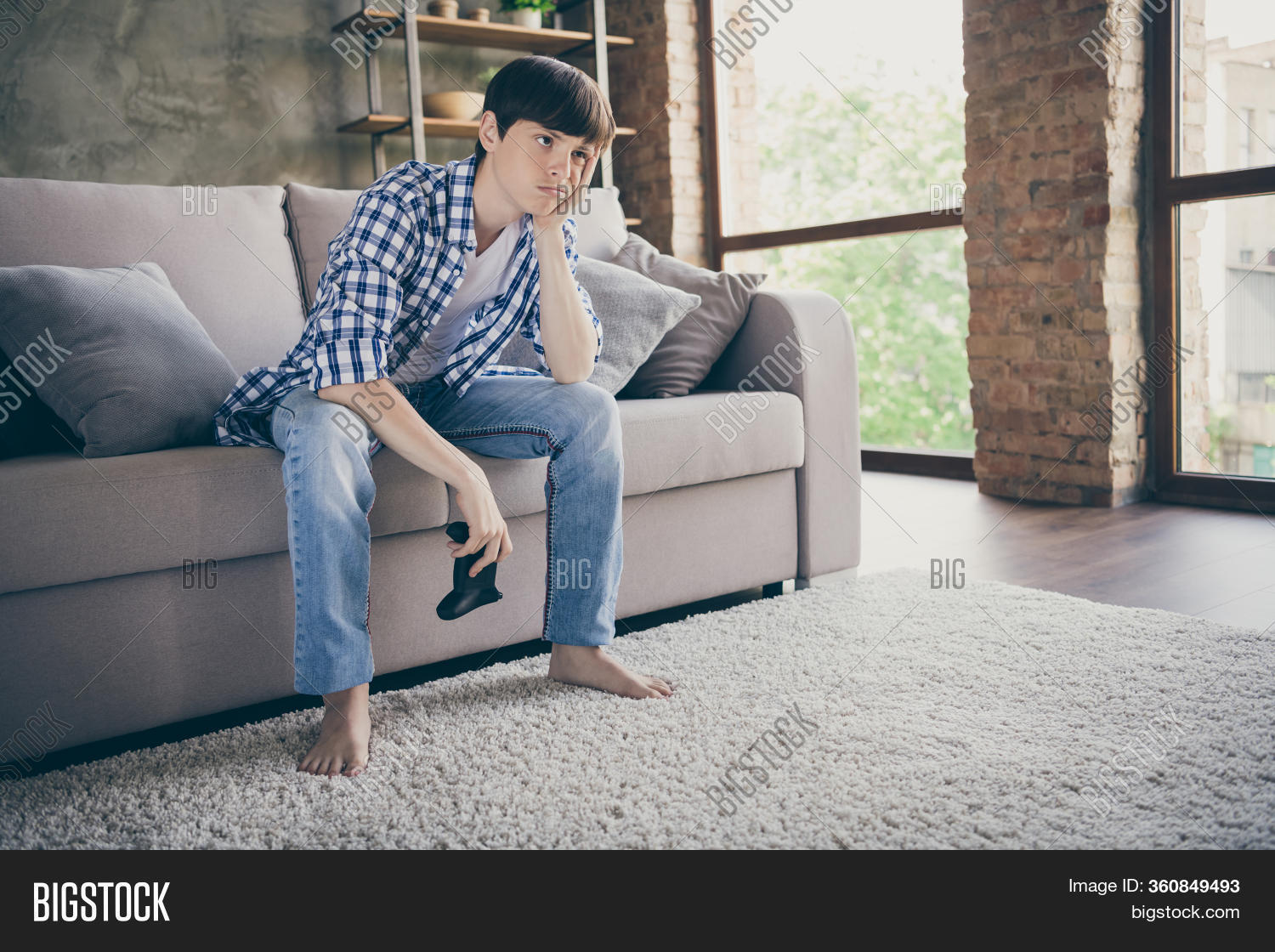 Sad father. Gip whatsapp sad little boy orange. Люди с синдромом аспергера фото. Boy sitting in underpants. The boy sits next to me.