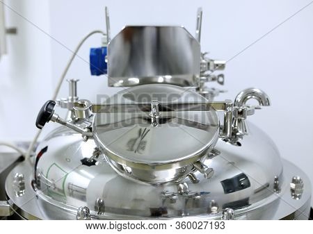 Reactors Of Suspensions And Solutions. Manufacture Of Pharmaceutical Industry. Production Of Suspens
