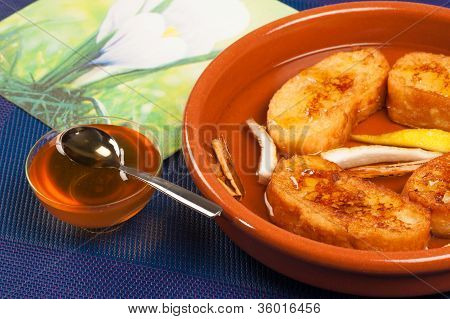 Torrijas In vino bianco