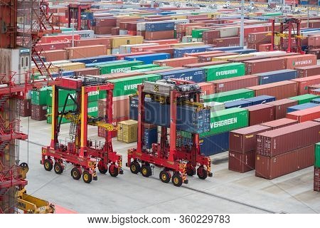 Sydney, Australia - November 29: Container Terminal In Port Of Sydney On November 29, 2018 In Sydney