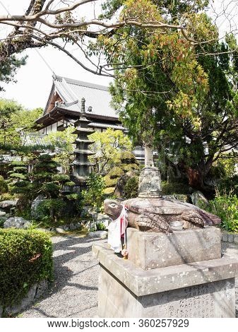 Sukumo, Japan - April 8, 2018: On The Grounds Of Enkoji, Temple Number 39 Of Shikoku Pilgrimage
