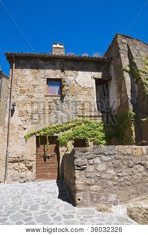 ปราบของ Civita di Bagnoregio ขาว อิตาลี