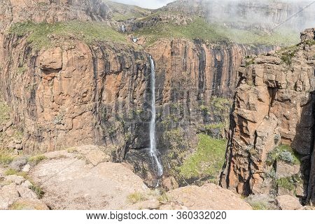 A Waterfall Seen From The Sentinel Hiking Trail To The Chain Ladders And Tugela Falls