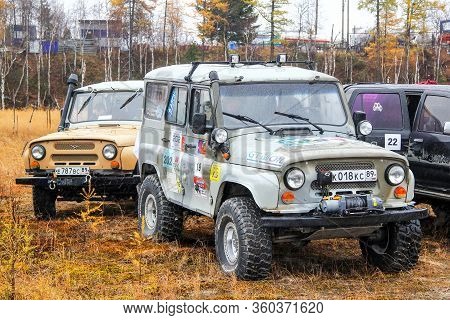 Novyy Urengoy, Russia - September 19, 2015: Off-road Vehicles Uaz 3151 Compete In The Annual Trophy 