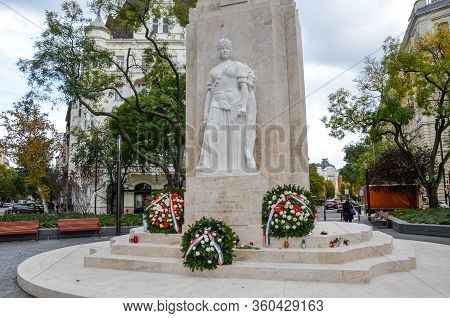 Budapest, Hungary - Nov 6, 2019: Reconstructed Memorial Of The National Martyrs, A Nemzet Vertanuina