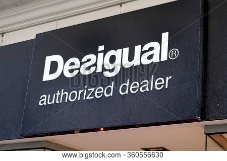 Bordeaux , Aquitaine / France - 02 15 2020 : Desigual Authorized Dealer Logo Shop Sign Spanish Store