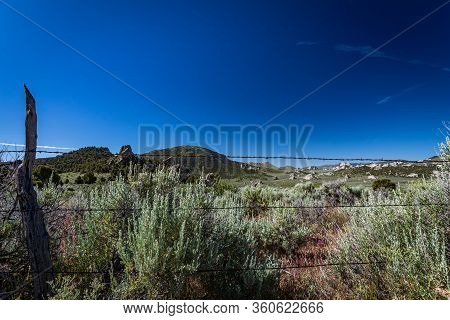 The City Of Rocks In Idaho Marked The Halfway Point Of The California Trail And Today Offers Rock Cl
