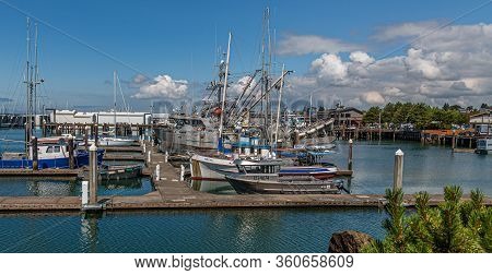 Bellingham, Washington - July 7, 2019: The Port Of Bellingham Operates Two Large Marinas, With Slips