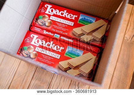 Loacker Products. Packing Italian Waffles In A Box