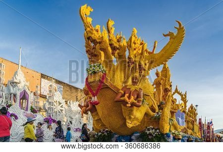 Suratthani, Thailand - Oct 14, 2019 : Beautiful Exquisite Boat In Buddha Festive Called Chak Phra Fe