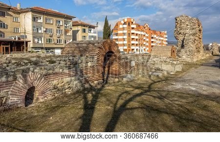 Roman Thermal Baths Built By Emperor Diocletian Preserved In The Modern City. Hisarya Balneological 