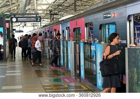 Jakarta, Indonesia Dec. 5, 2019  : People Queuing Up Mrt Train At Lebak Bulus Station In South Jakar