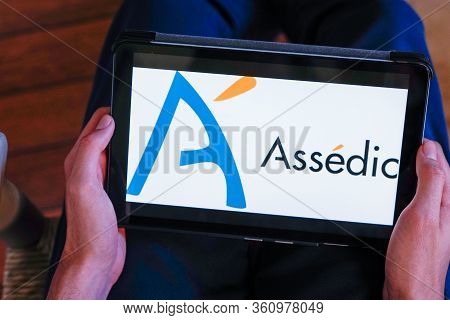 Bordeaux , Aquitaine / France - 03 03 2020 : Assedic Sign Logo Pole Emploi Screen Tablet French Gove